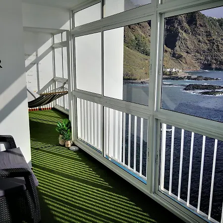 On The Sea Apartment Puerto de la Madera